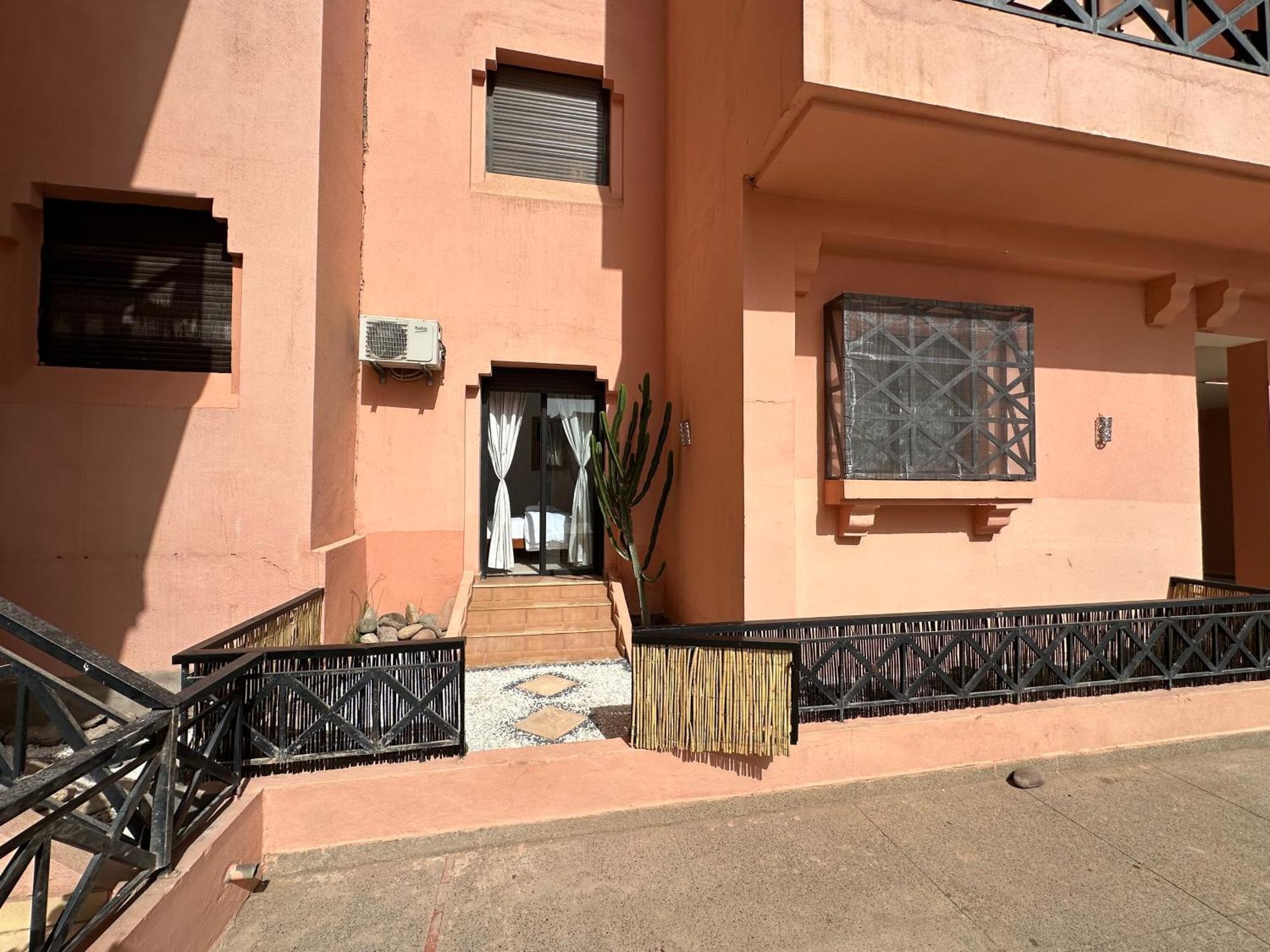 Oasis De Detente Avec Terrasse Et Vue Sur Piscine Marrakesh Exterior foto